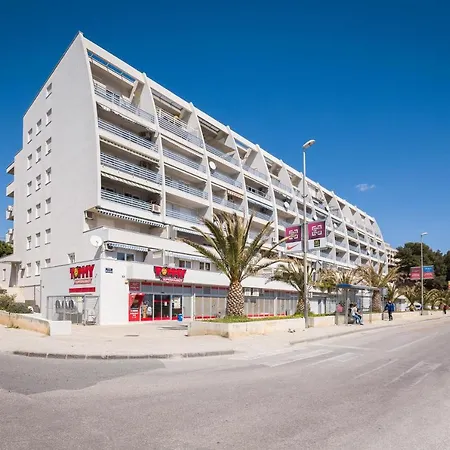 Luxury And Modern On The Main Appartement *
